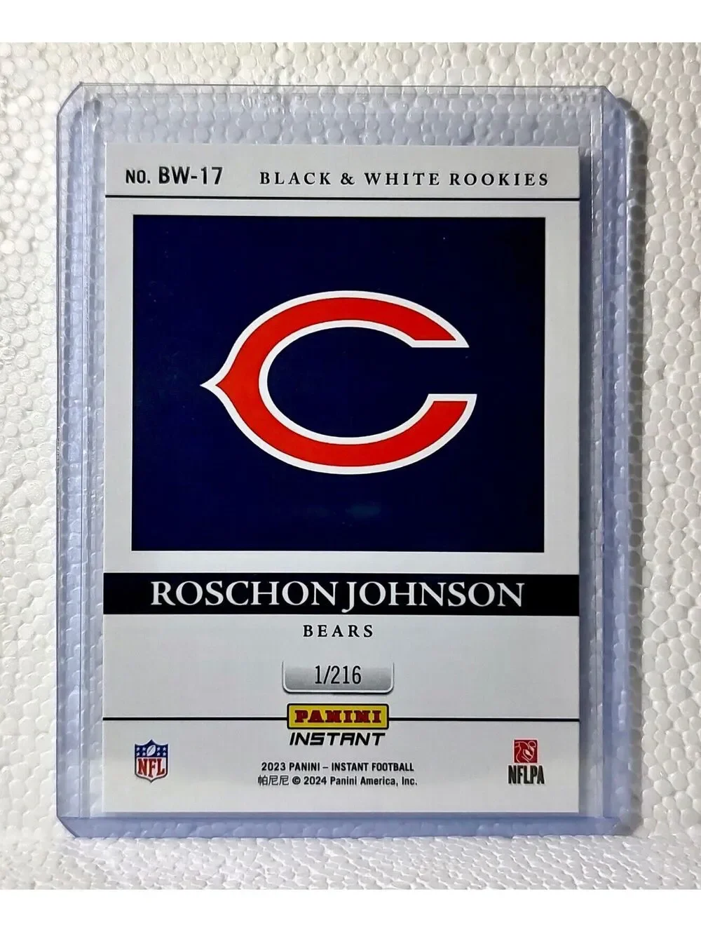 Roschon Johnson 2023 Panini NFL #17 Black & White Rookies Card Bears 1/216